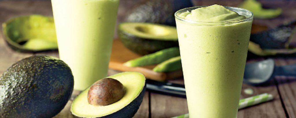 Smoothie με μπανάνα και αβοκάντο