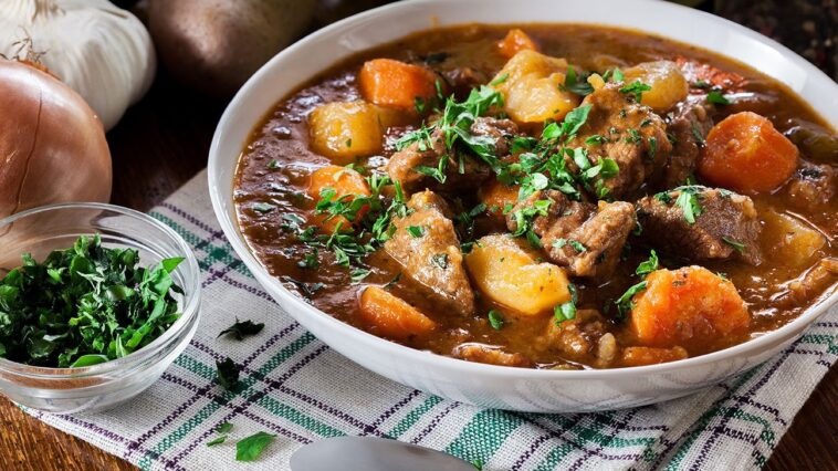 Irish stew (Ιρλανδέζικο ραγού)