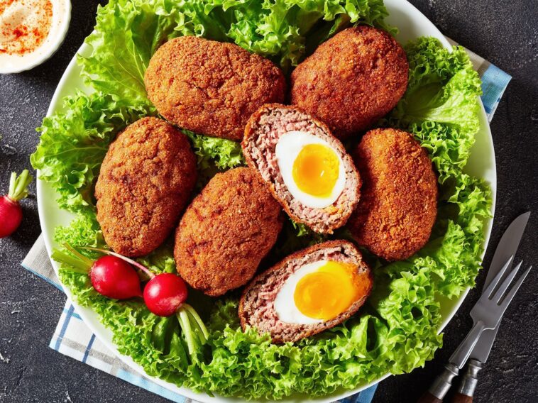 Scottish eggs: Κάν’ το όπως οι σκοτσέζοι