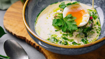 Ποια η διαφορά της σάλτσας hollandaise με την béarnaise;