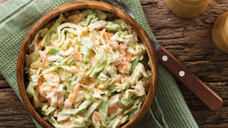 Σαλάτα κόσλοου (Coleslaw)