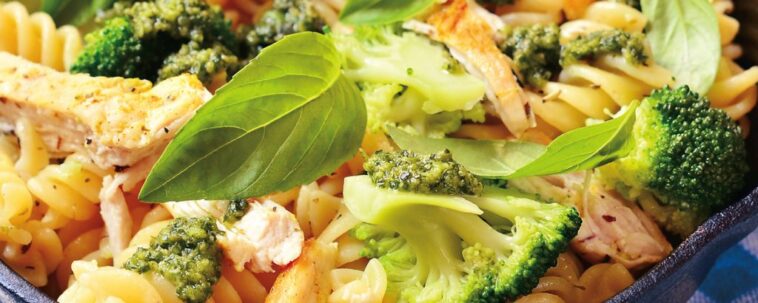 Fusilli με γαλοπούλα και μπρόκολο