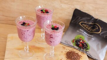 Smoothie με κόκκινα φρούτα