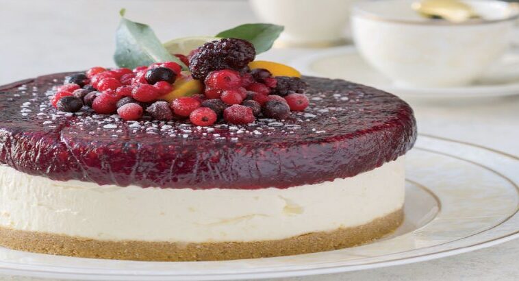 Cheesecake με limoncello και κόκκινα φρούτα