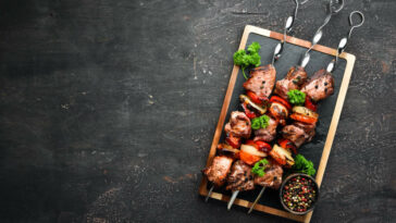 Shashlik – Παραδοσιακά Σουβλάκια από Ρωσία/Καύκασο