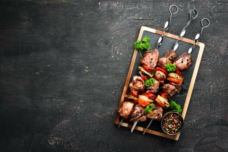 Shashlik – Παραδοσιακά Σουβλάκια από Ρωσία/Καύκασο